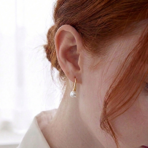 pearl drop earring